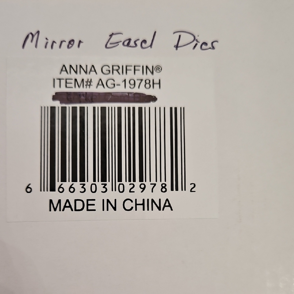 Anna Griffin Mirror Easel Dies